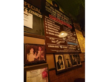 Battista's Hole In the Wall photo
