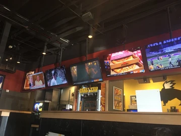 Buffalo Wild Wings photo