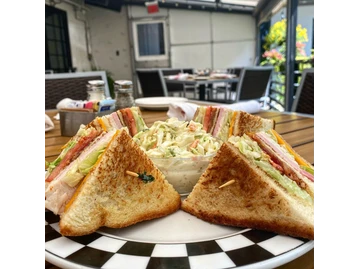 Cap City Fine Diner and Bar photo