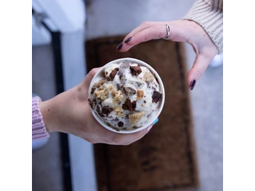 Cold Stone Creamery photo