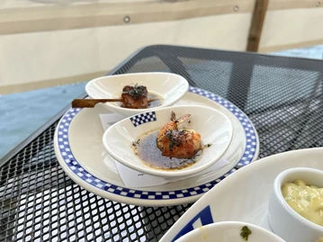 Duke's Seafood photo