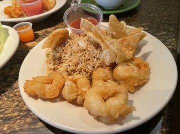 Golden Wok photo