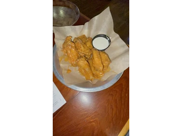 Hooters photo