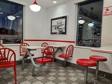 In-N-Out Burger photo