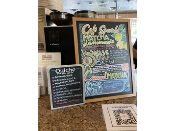 Le Cafe De Paris menu photo