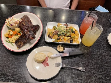 Lucille’s Smokehouse Bar-B-Que photo