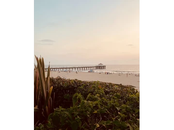 Manhattan Beach Post photo
