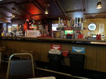 Matt's Bar and Grill photo