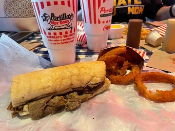Portillo's Hot Dogs photo
