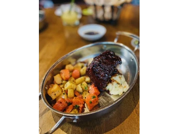 Raglan Road Irish Pub photo
