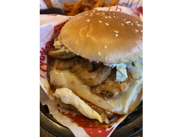 Red Robin Gourmet Burgers and Brews photo
